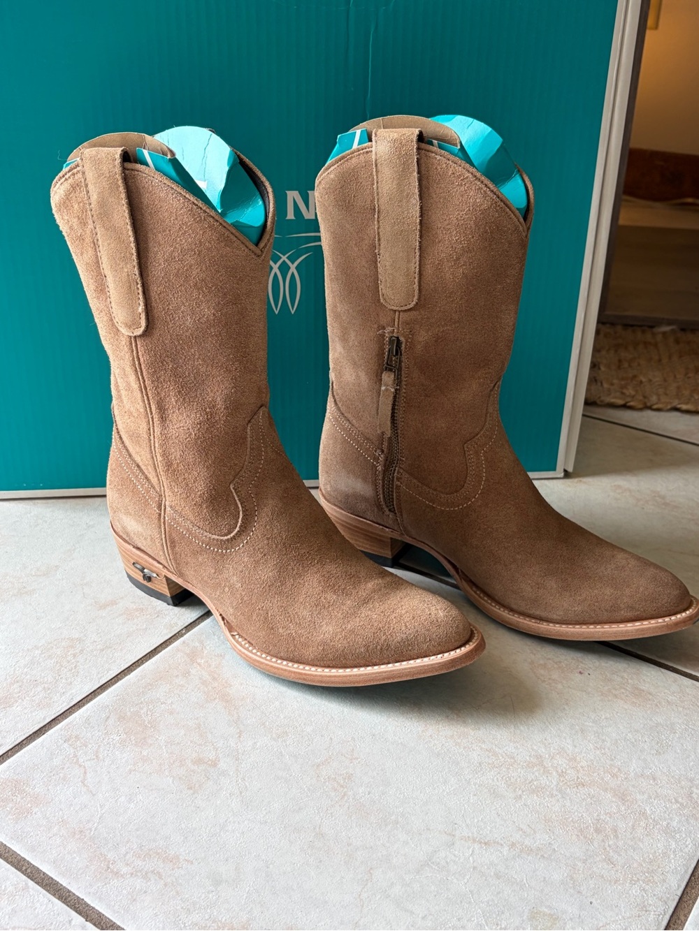 Women's Brown Suede Lace-Up Western Boots